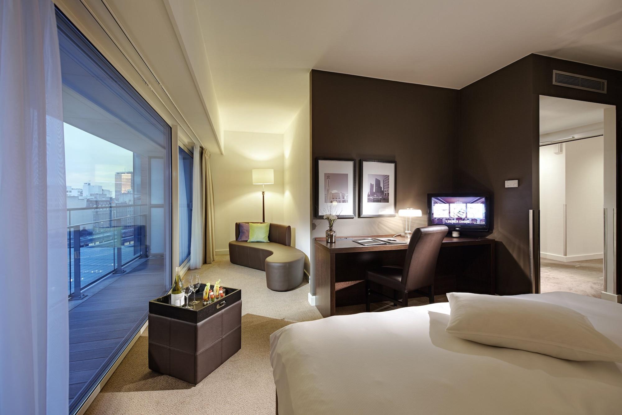 Lindner Hotel Antwerp, Part Of Jdv By Hyatt Bagian luar foto