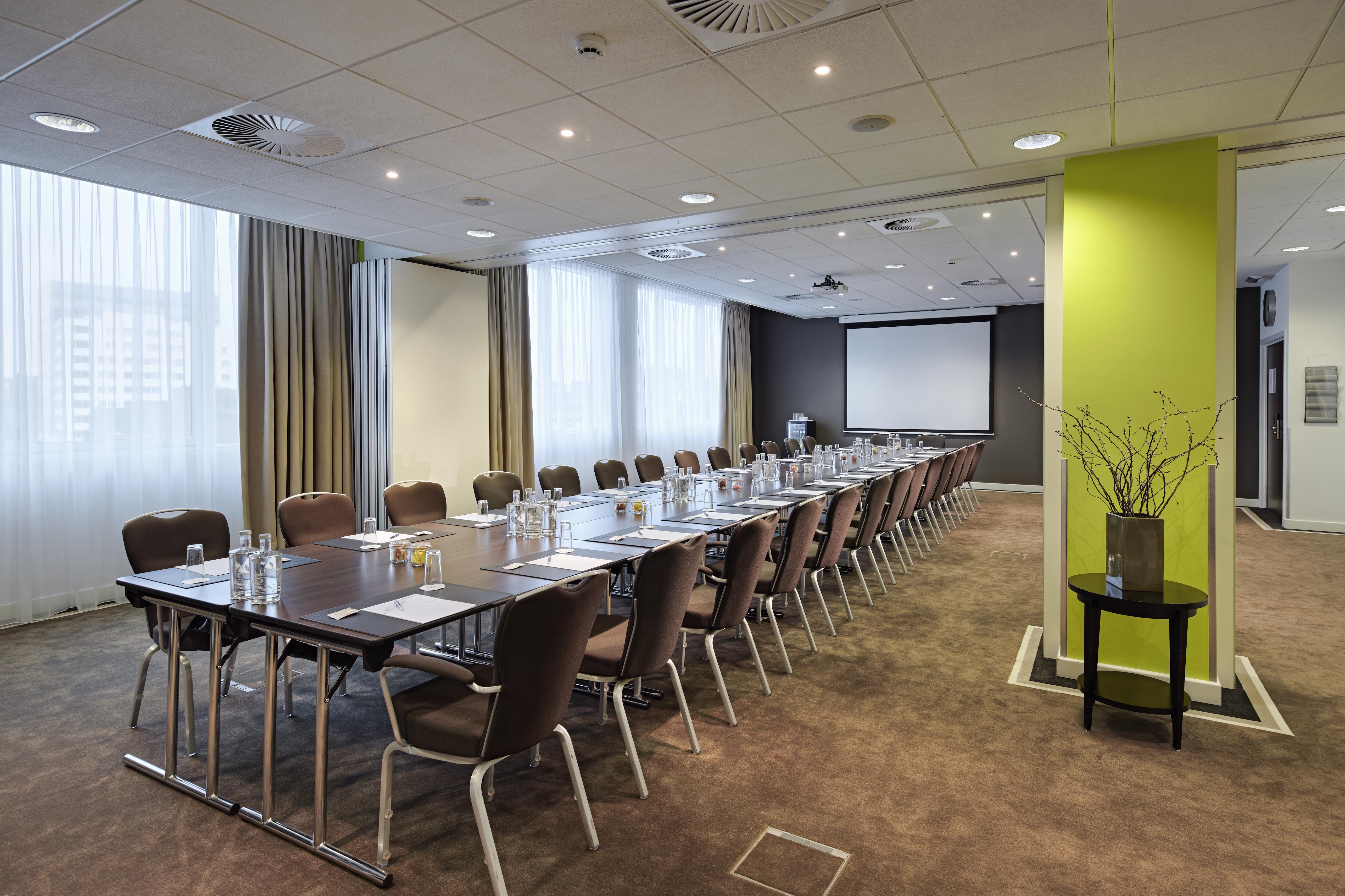 Lindner Hotel Antwerp, Part Of Jdv By Hyatt Bagian luar foto
