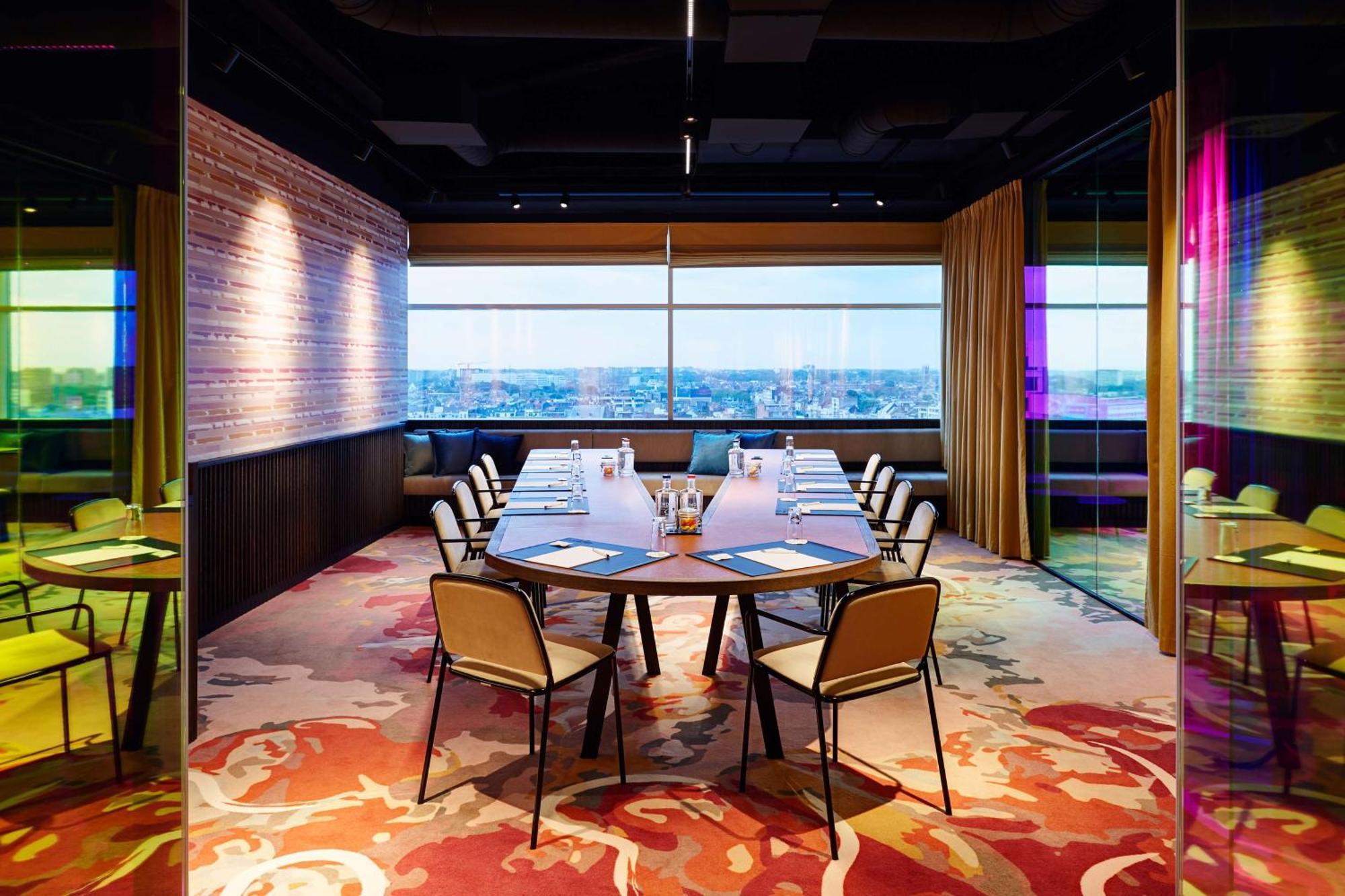 Lindner Hotel Antwerp, Part Of Jdv By Hyatt Bagian luar foto